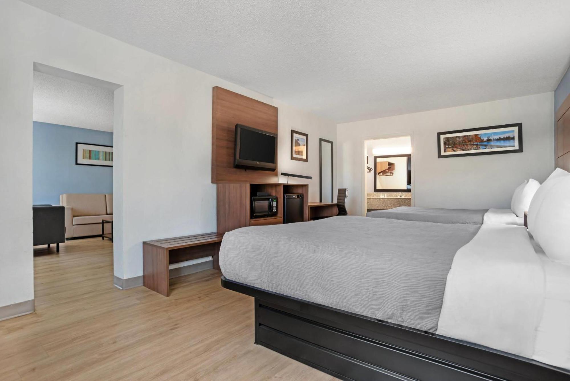 Quality Inn & Suites Near Lake Eufaula Buitenkant foto