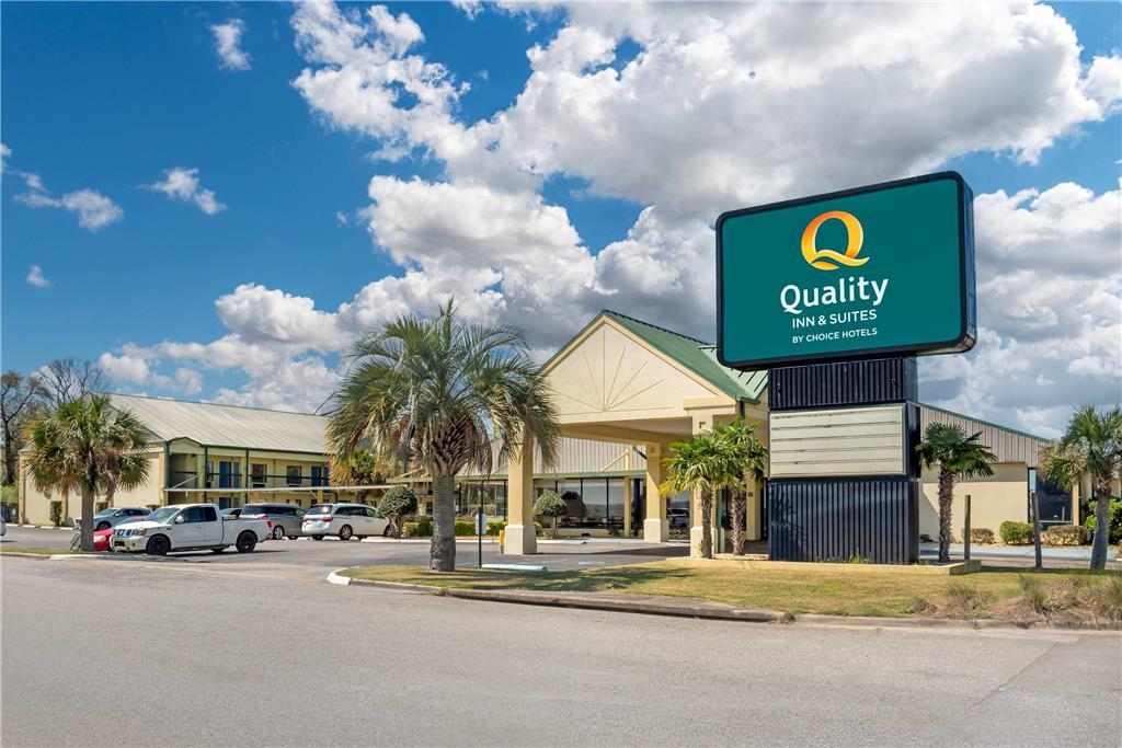Quality Inn & Suites Near Lake Eufaula Buitenkant foto